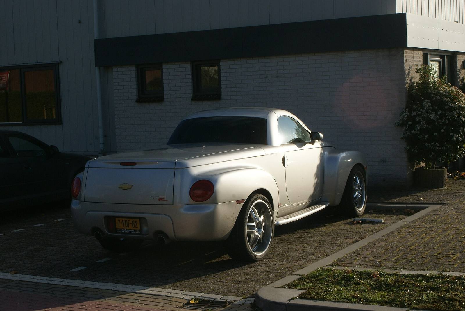5.3 V8