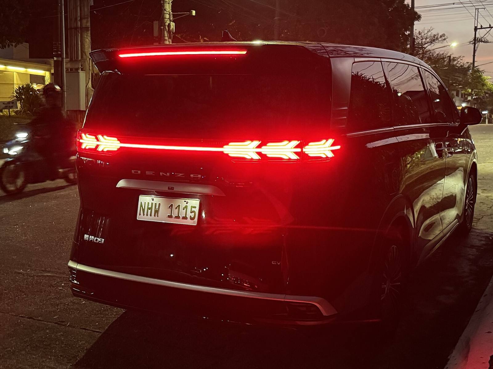 D9 EV 2WD