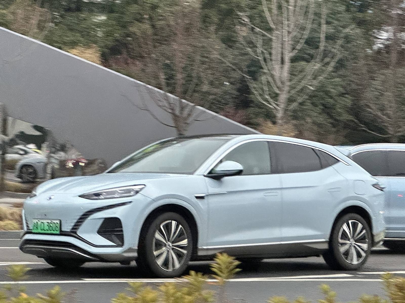 N7 550 RWD