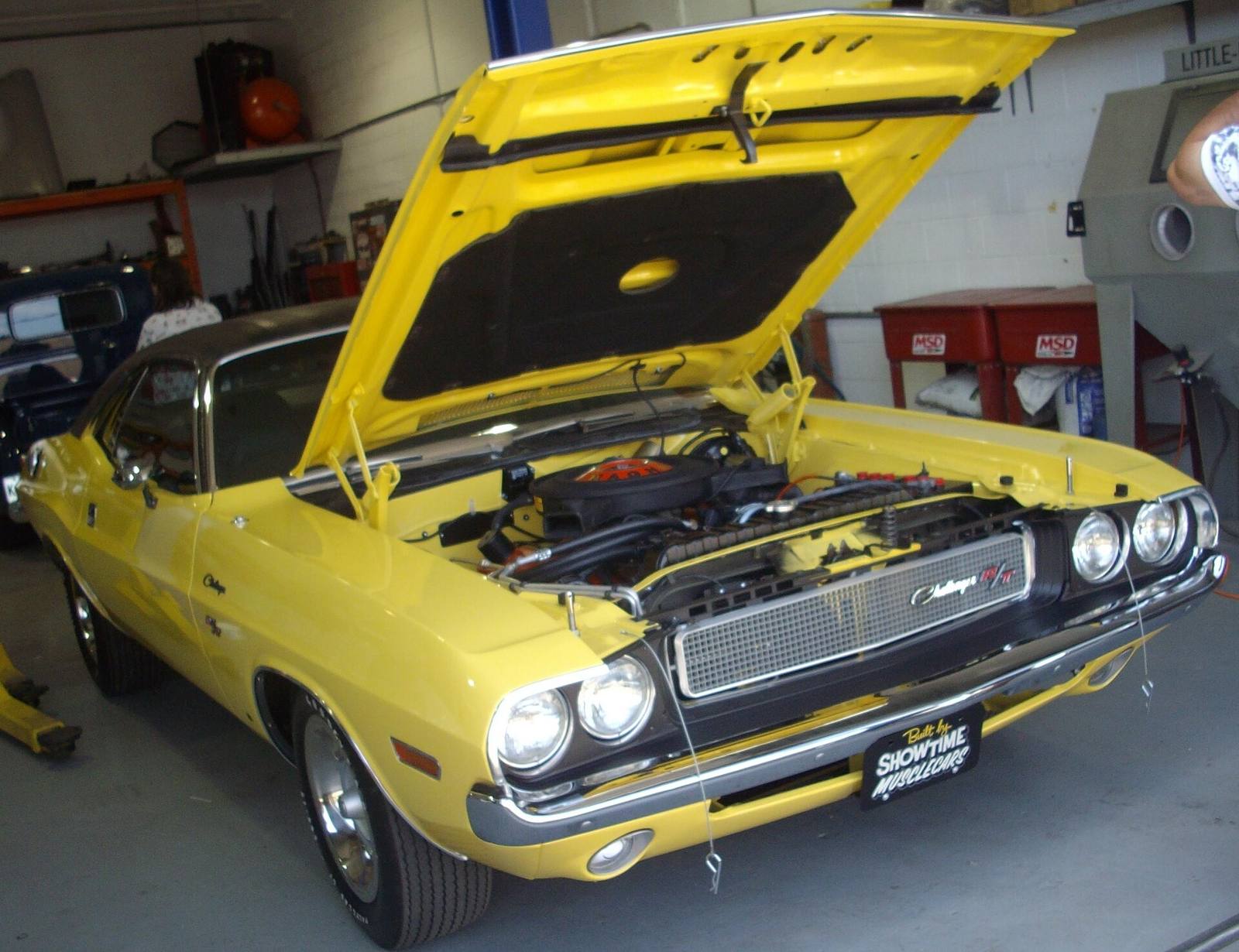 Challenger GT AWD