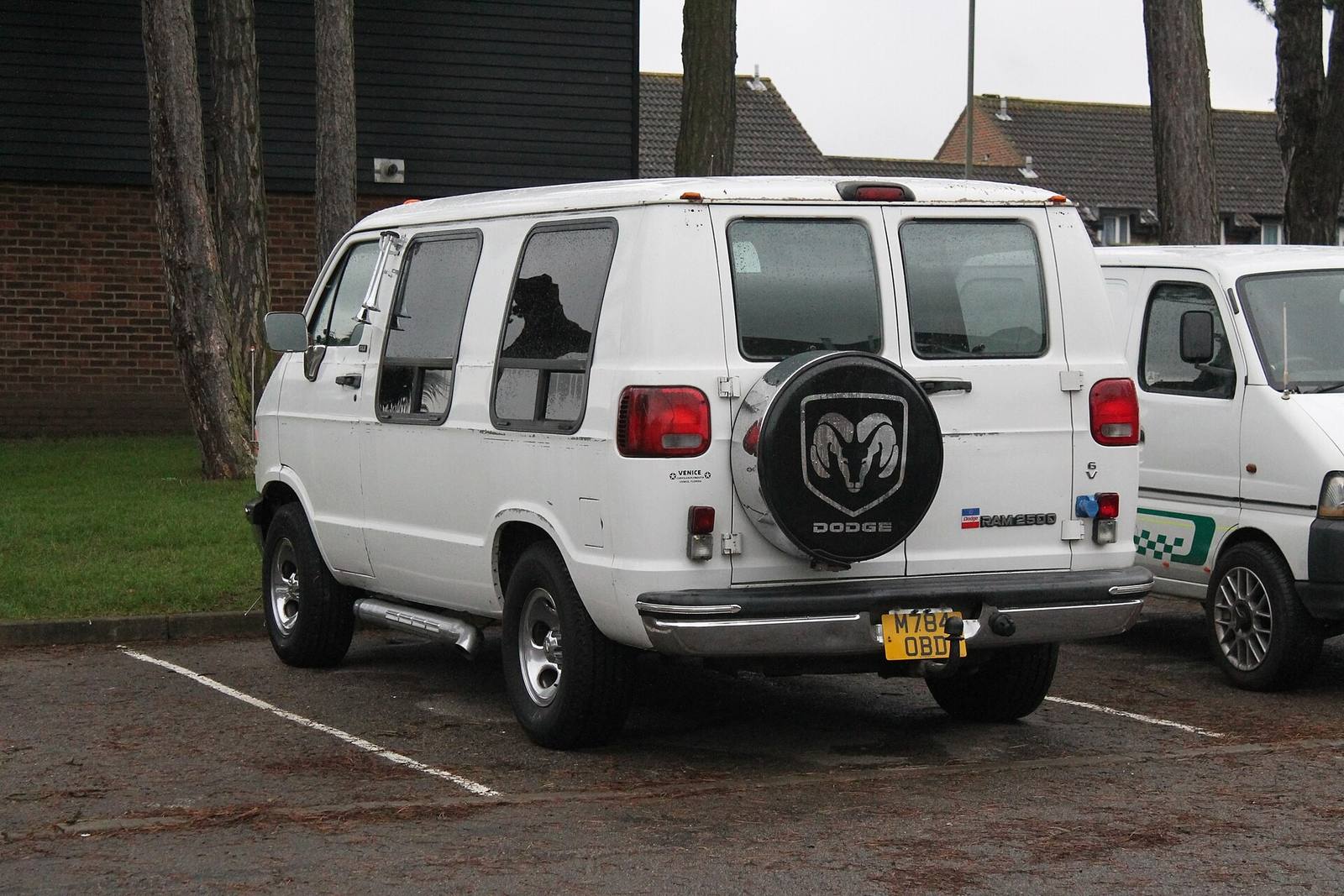Ram Van B150 3.7 Slant-6