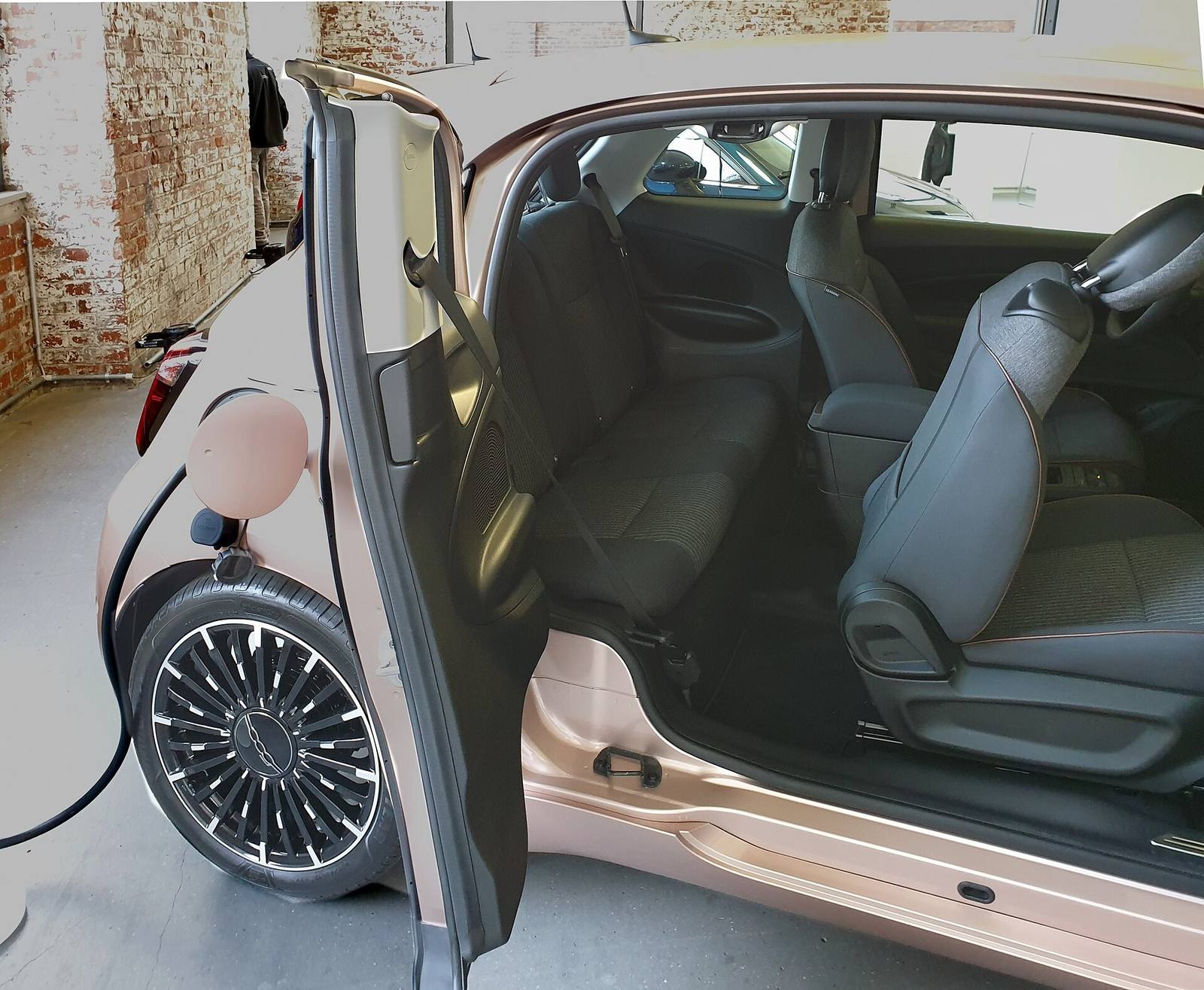 500e 24kWh