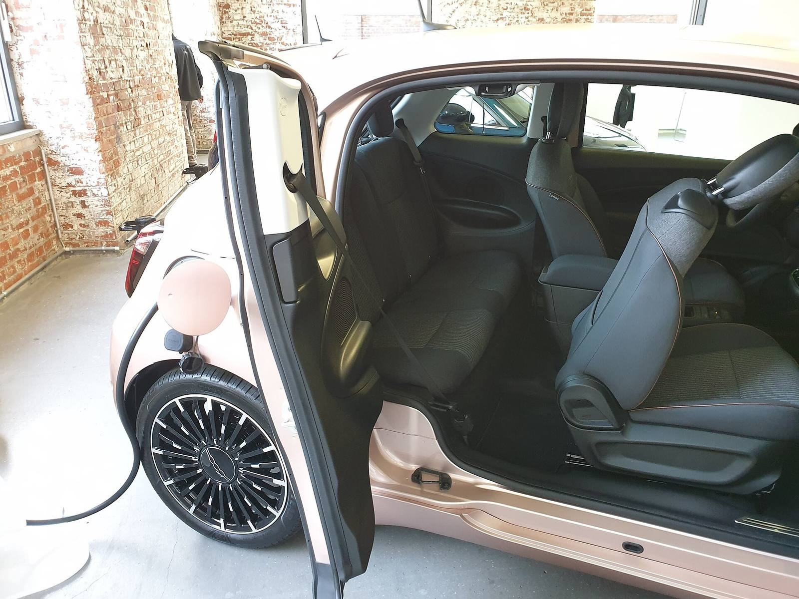 500e 24kWh