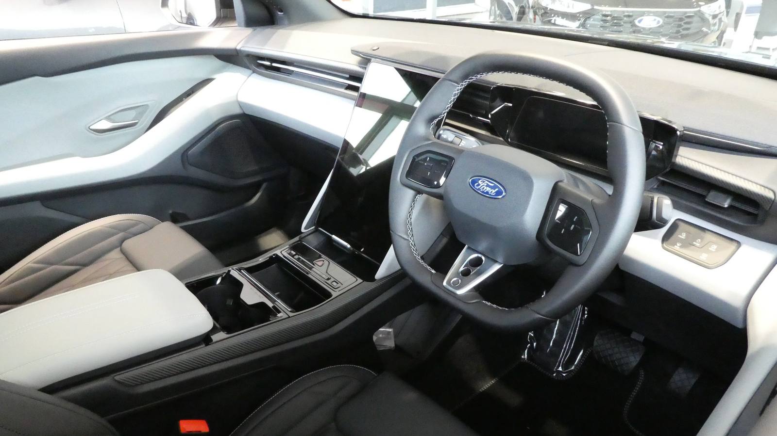 Standard Range RWD (2024)