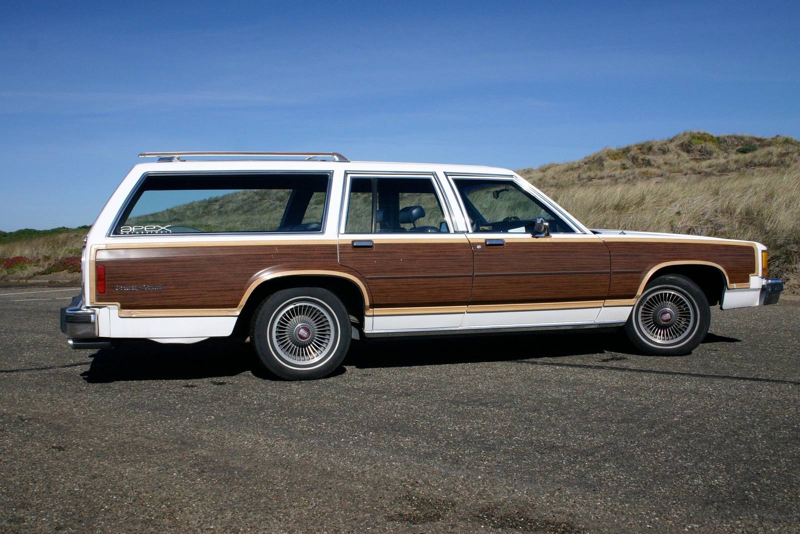 Country Squire (Panther)