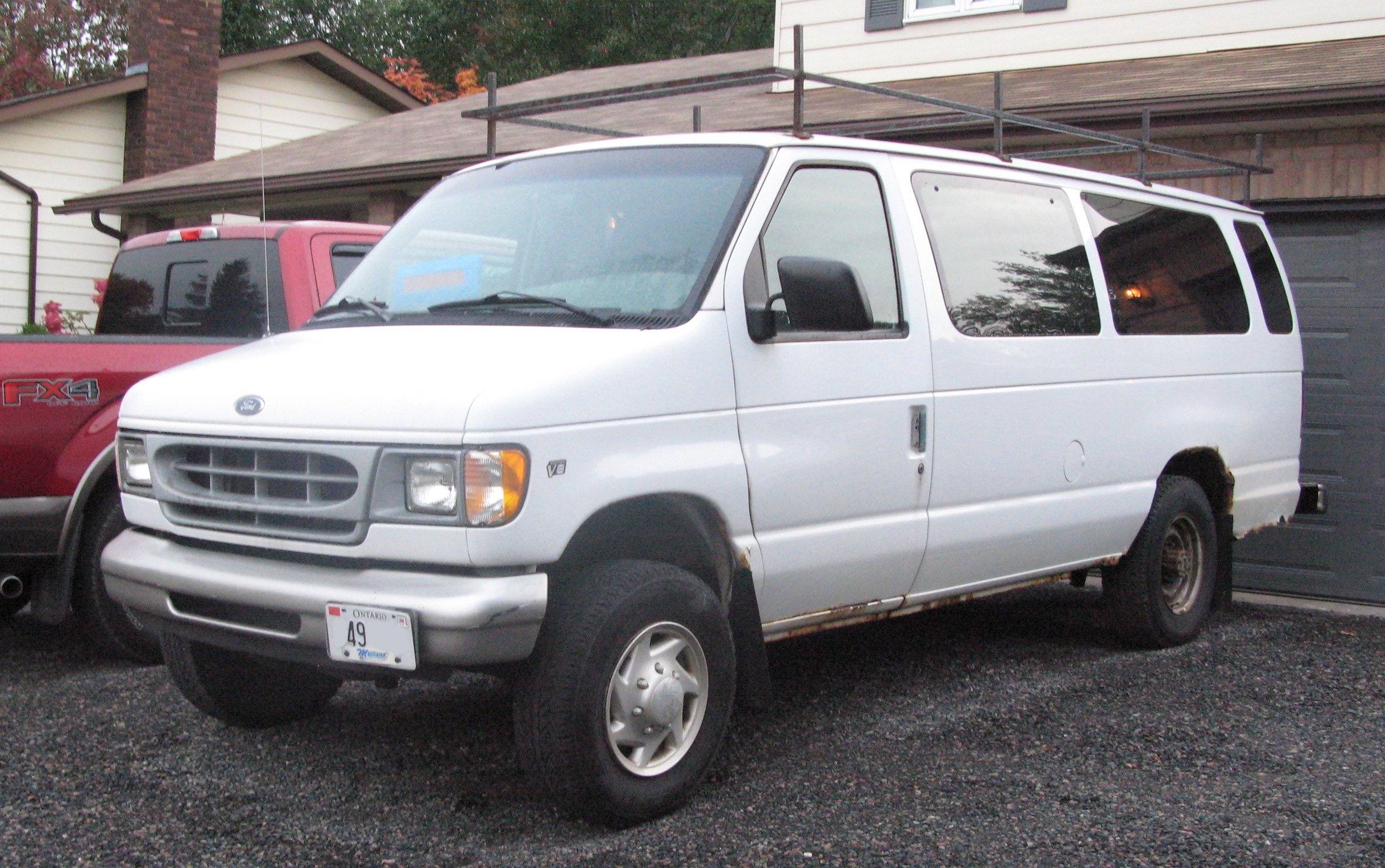 E-350 Super Duty 7.3 Power Stroke Diesel (1992)