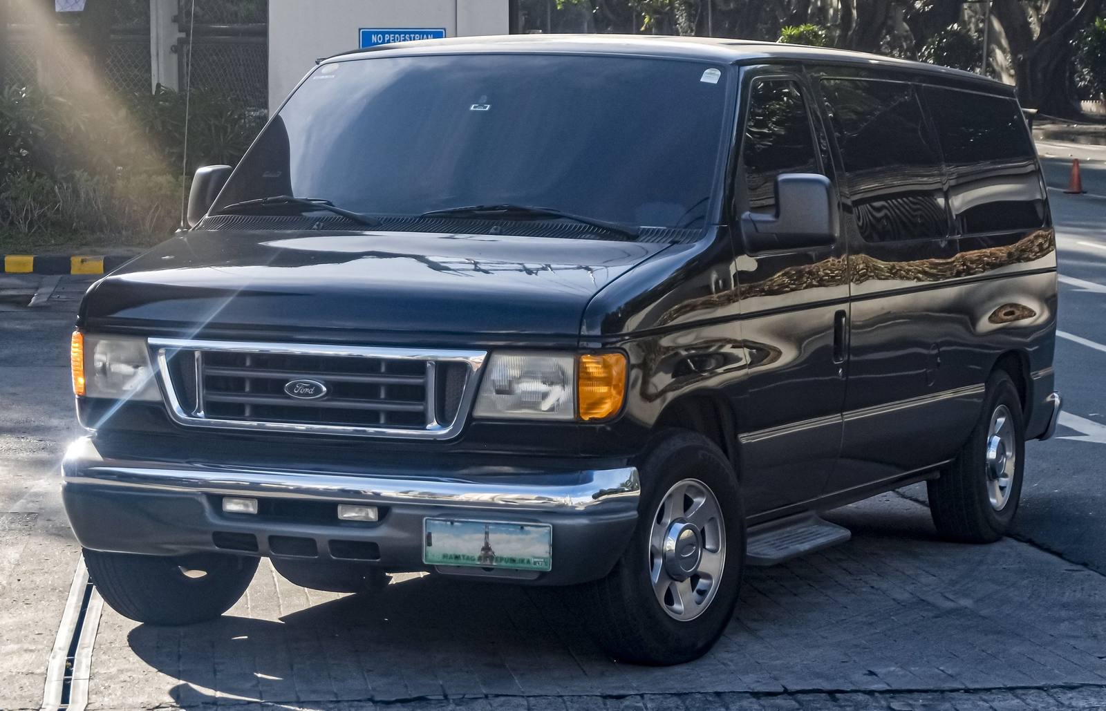 E-150 Econoline 4.6 V8 (4th gen)