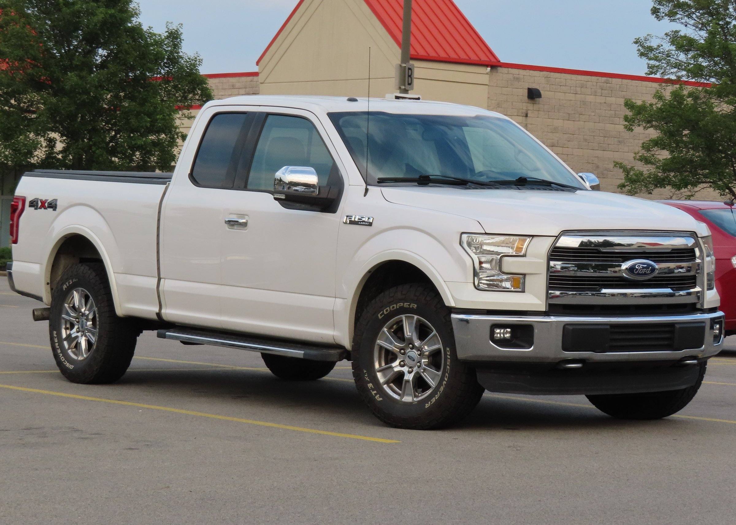 Lariat (2015)