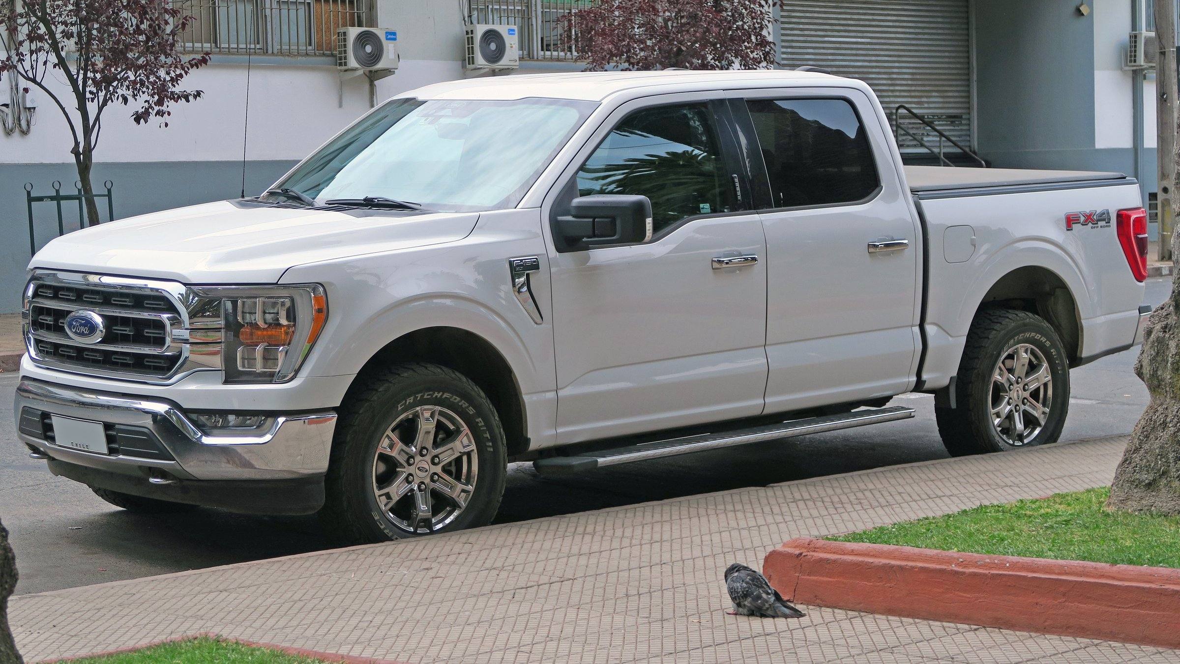 XLT (2021)