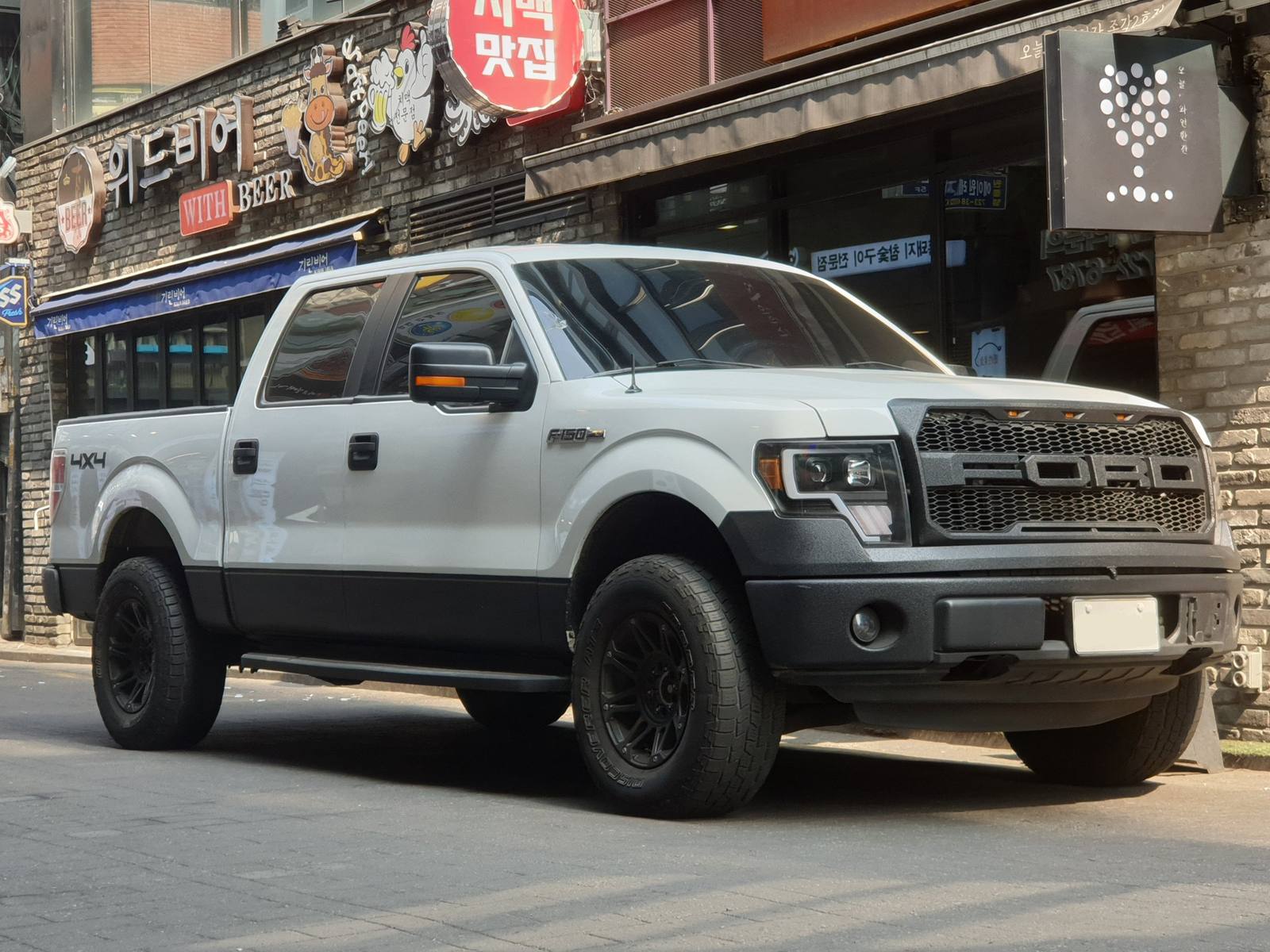 XLT (2009)