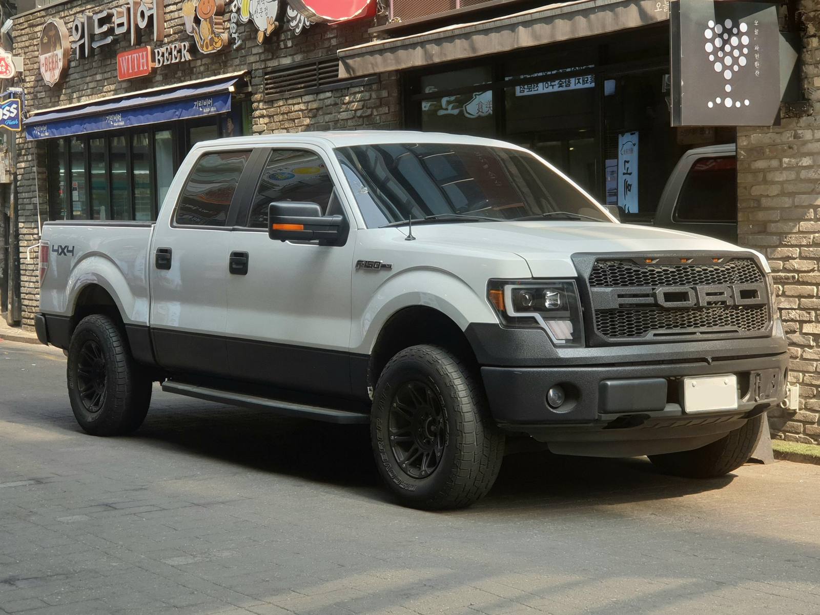 XLT (2009)