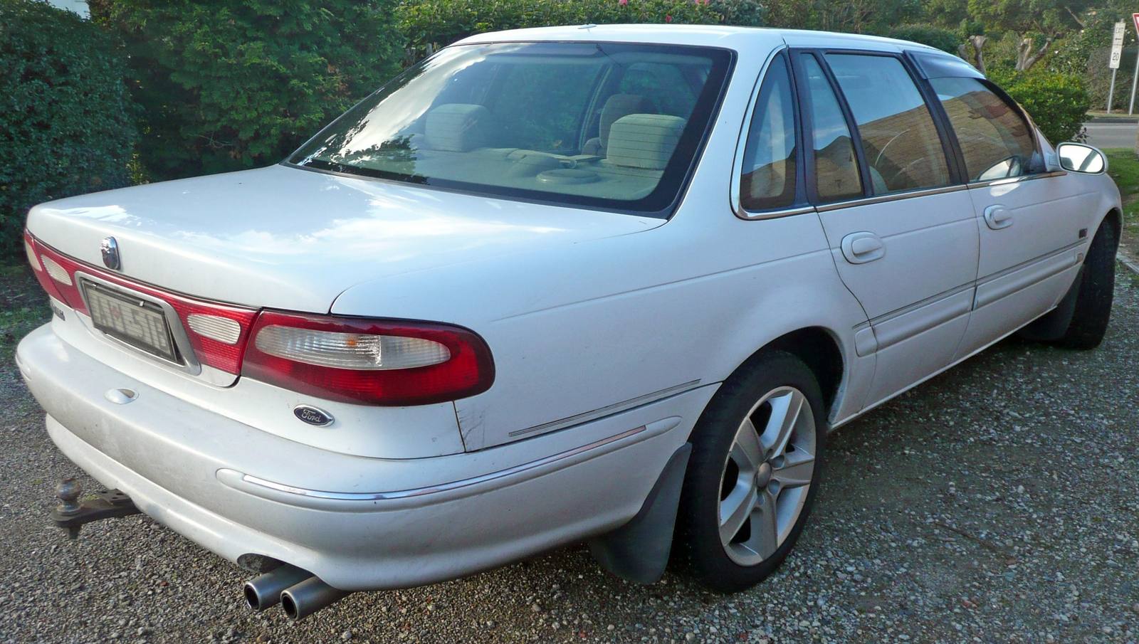 Fairlane Ghia (NF) (1995)