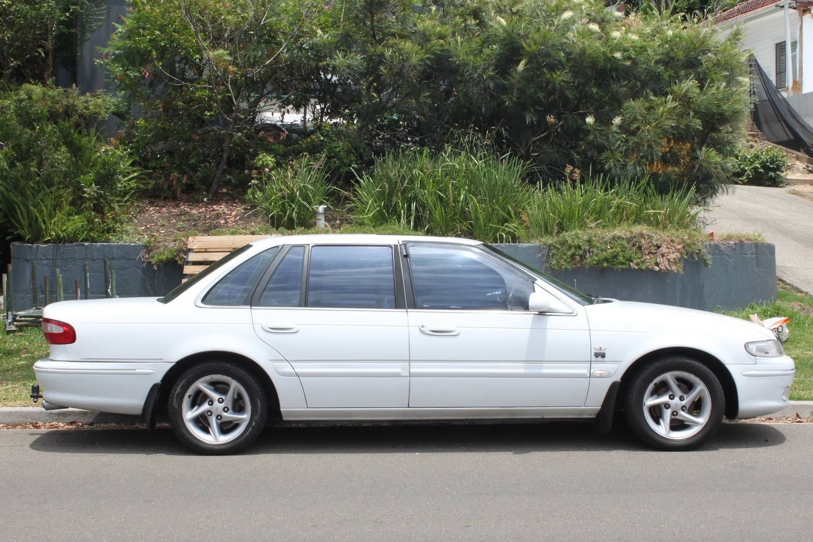 Fairlane Ghia (NF) (1995)