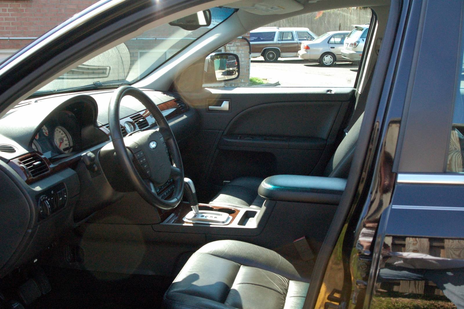 Five Hundred SE (2005)