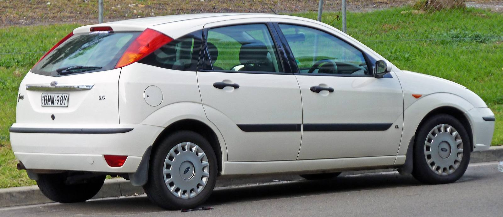 Focus 1.6 Ghia (Mk1) (1998)