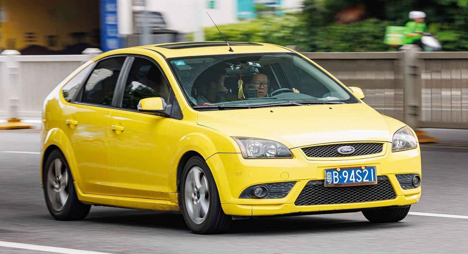 Focus 2.0 Ghia (Mk2) (2004)