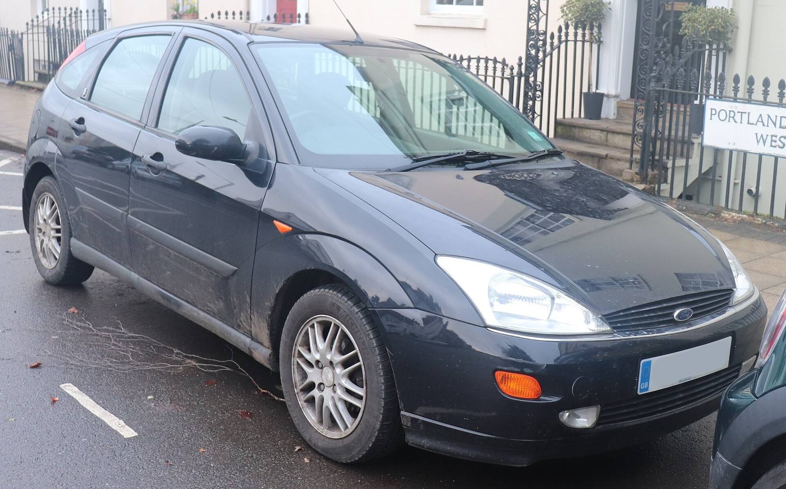 Focus 1.6 Ghia (Mk1) (1998)