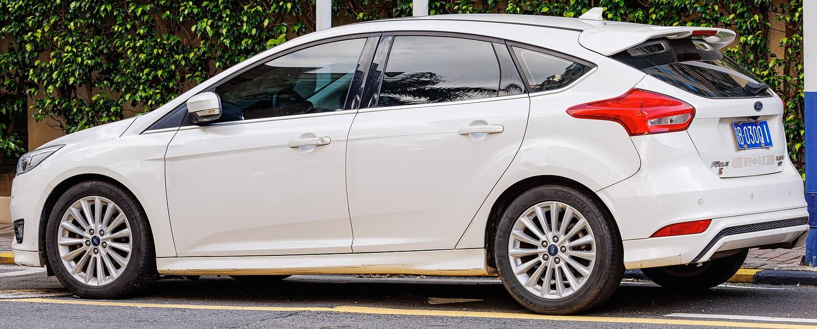 Focus Titanium 1.0 EcoBoost (Mk3) (2011)