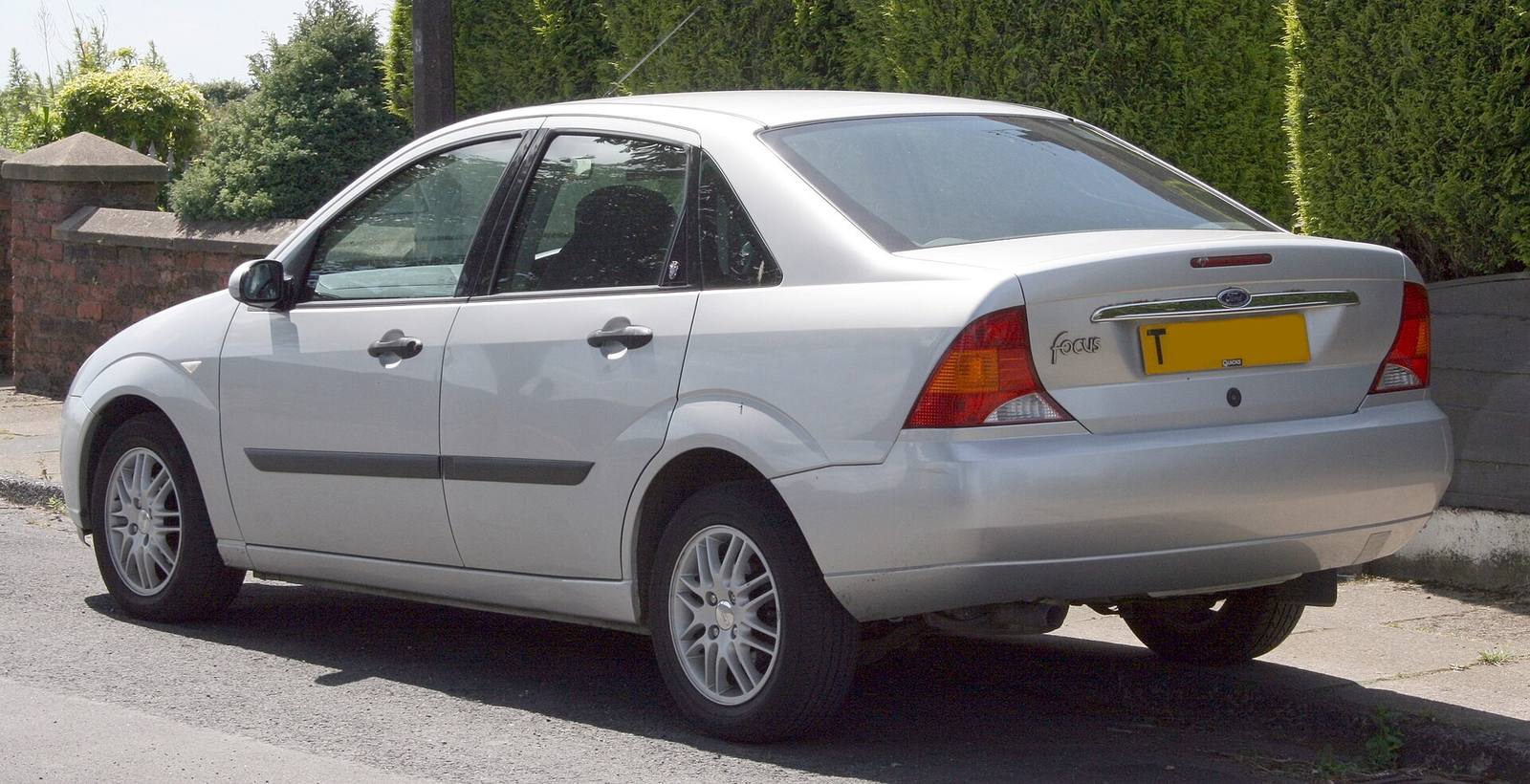 Focus 1.6 Ghia (Mk1) (1998)