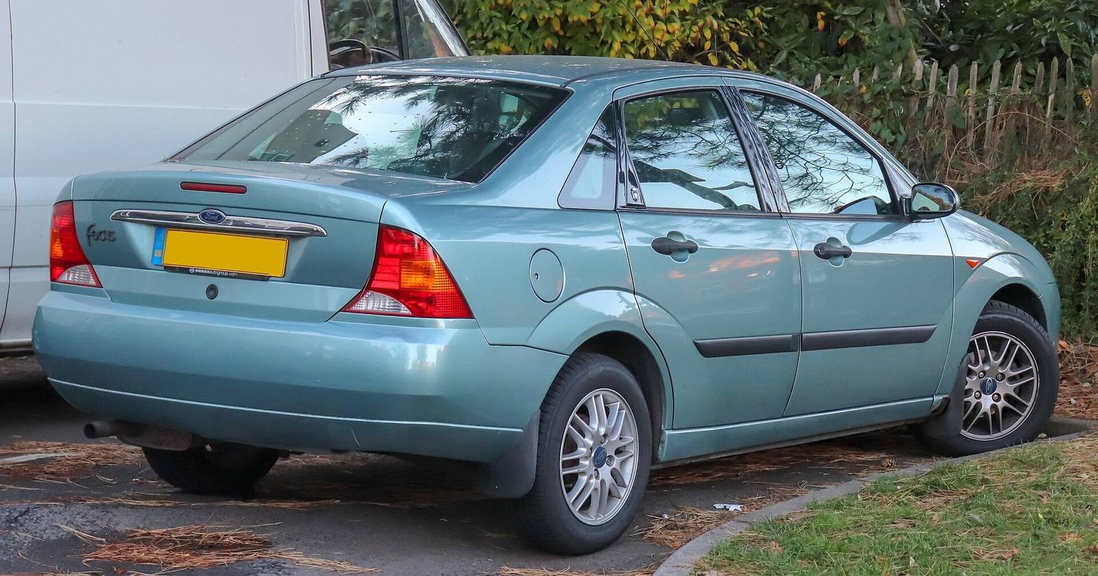 Focus 1.6 Ghia (Mk1) (1998)