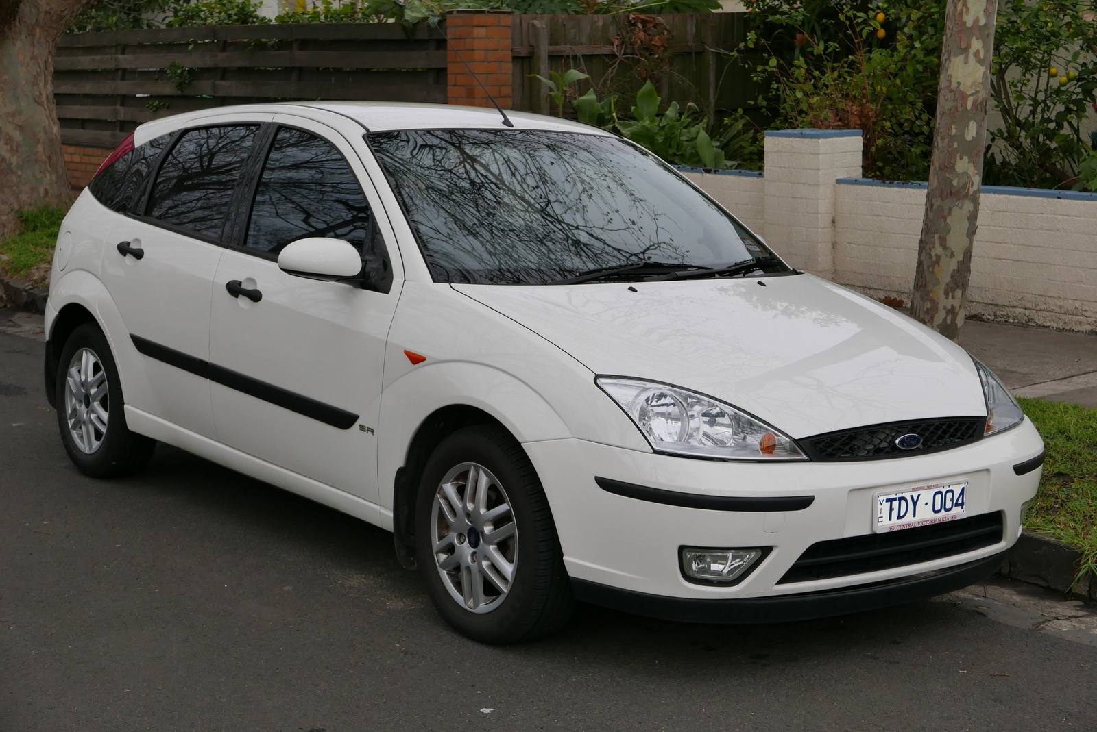 Focus 1.6 Ghia (Mk1) (1998)