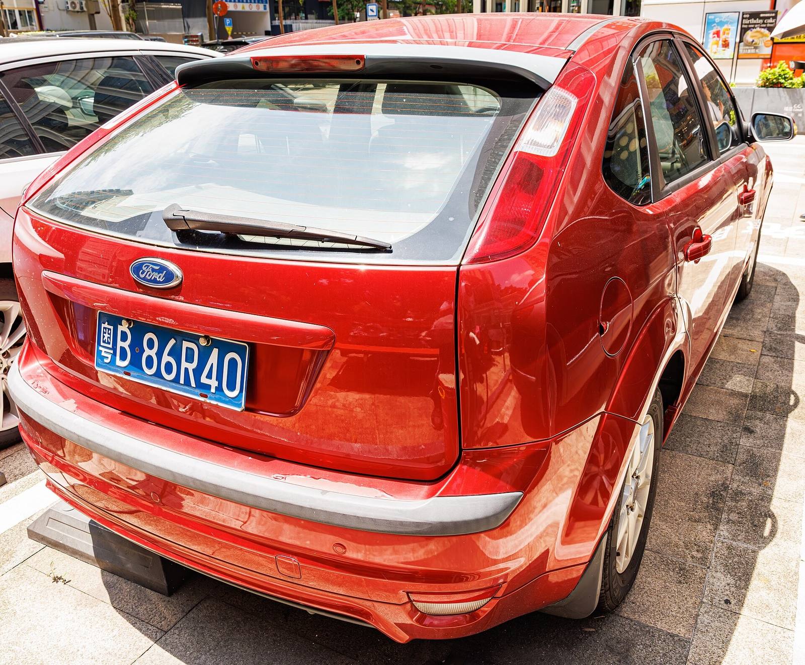 Focus 2.0 Ghia (Mk2) (2004)