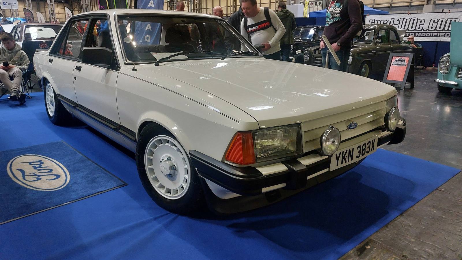 Granada 2.8i Ghia