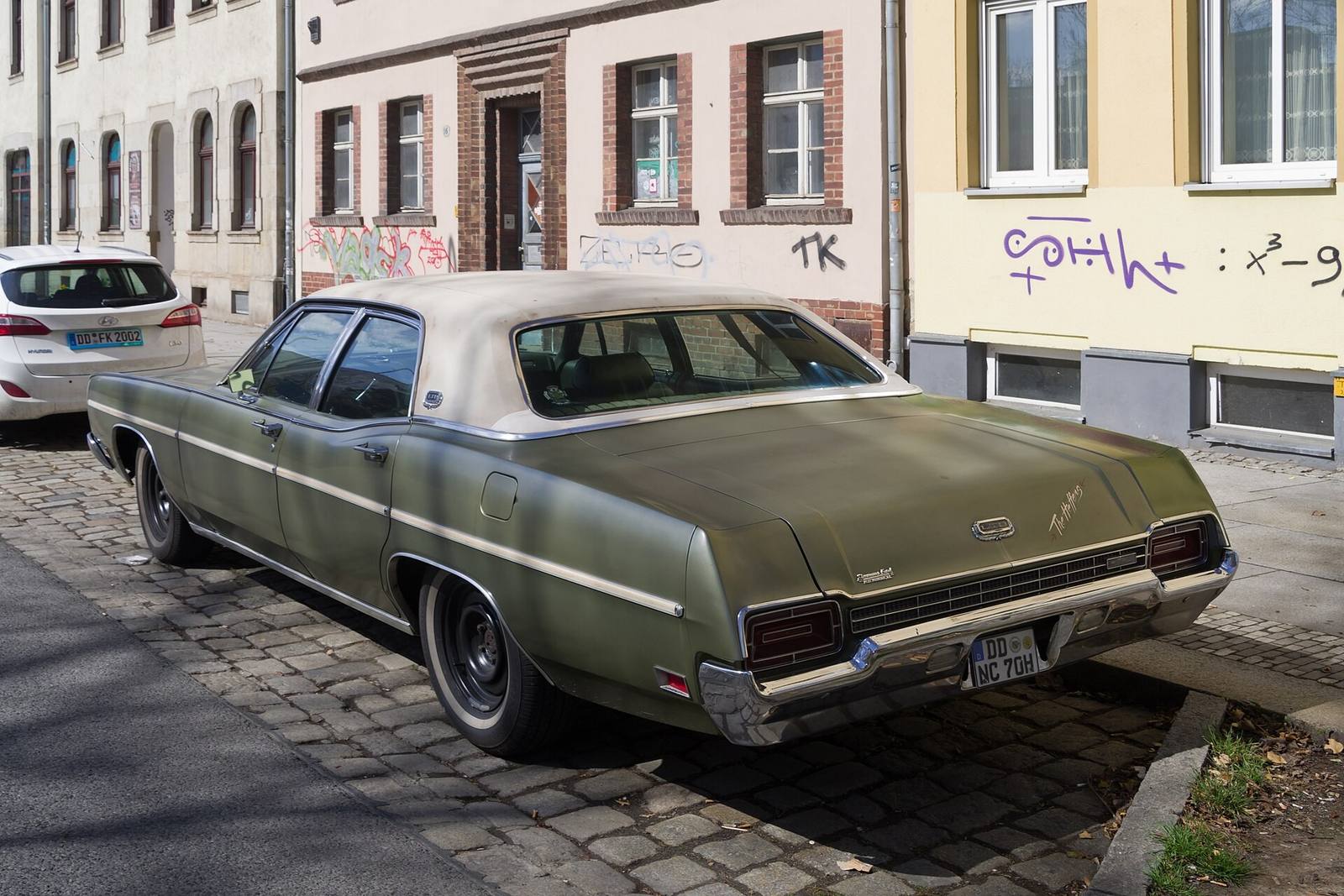 LTD Brougham 7.5 V8