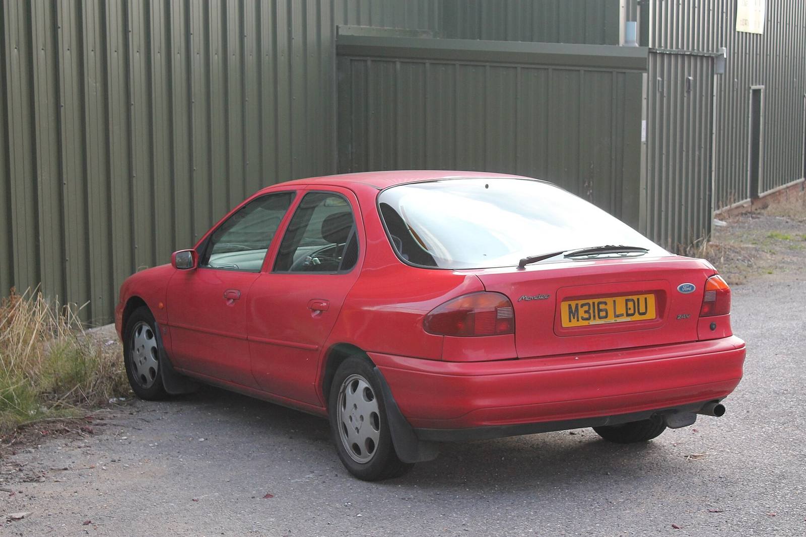 Mondeo Ghia 2.0 (Mk1) (1993)