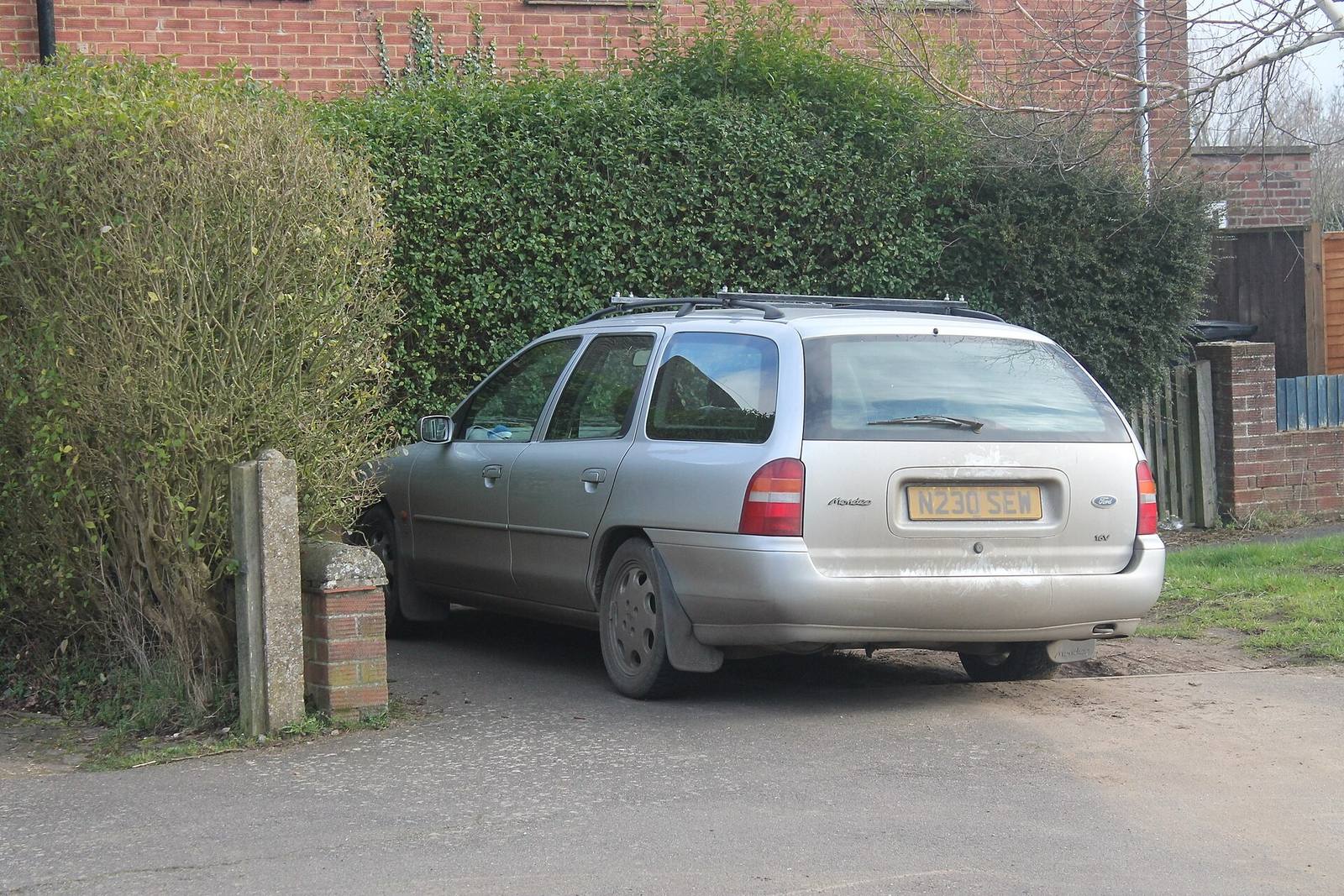 Mondeo Ghia 2.0 (Mk1) (1993)
