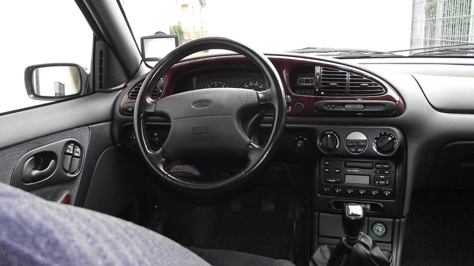Mondeo Ghia 2.0 (Mk1) (1993)