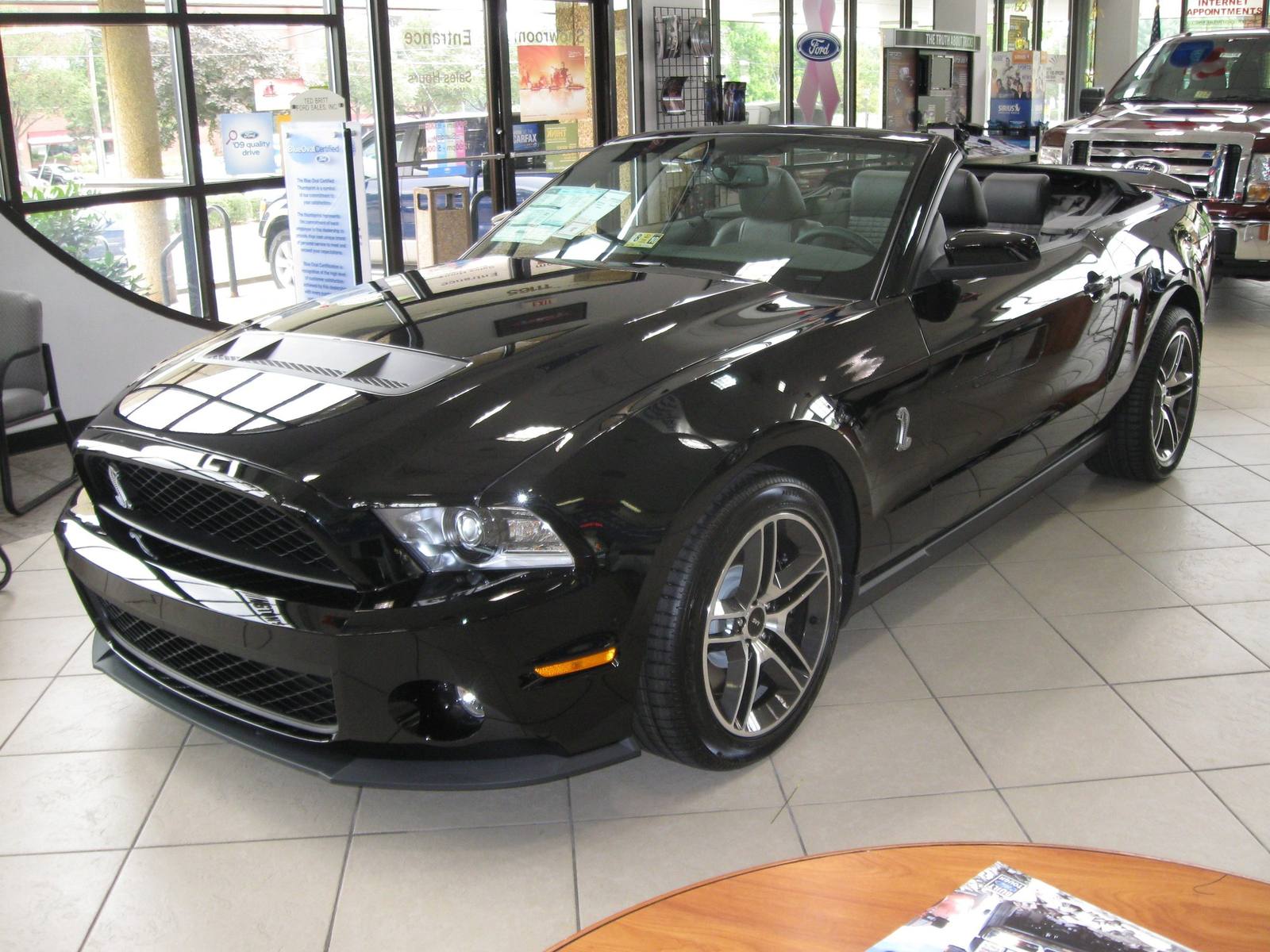 GT500 (S197, 2010-12) (2010)