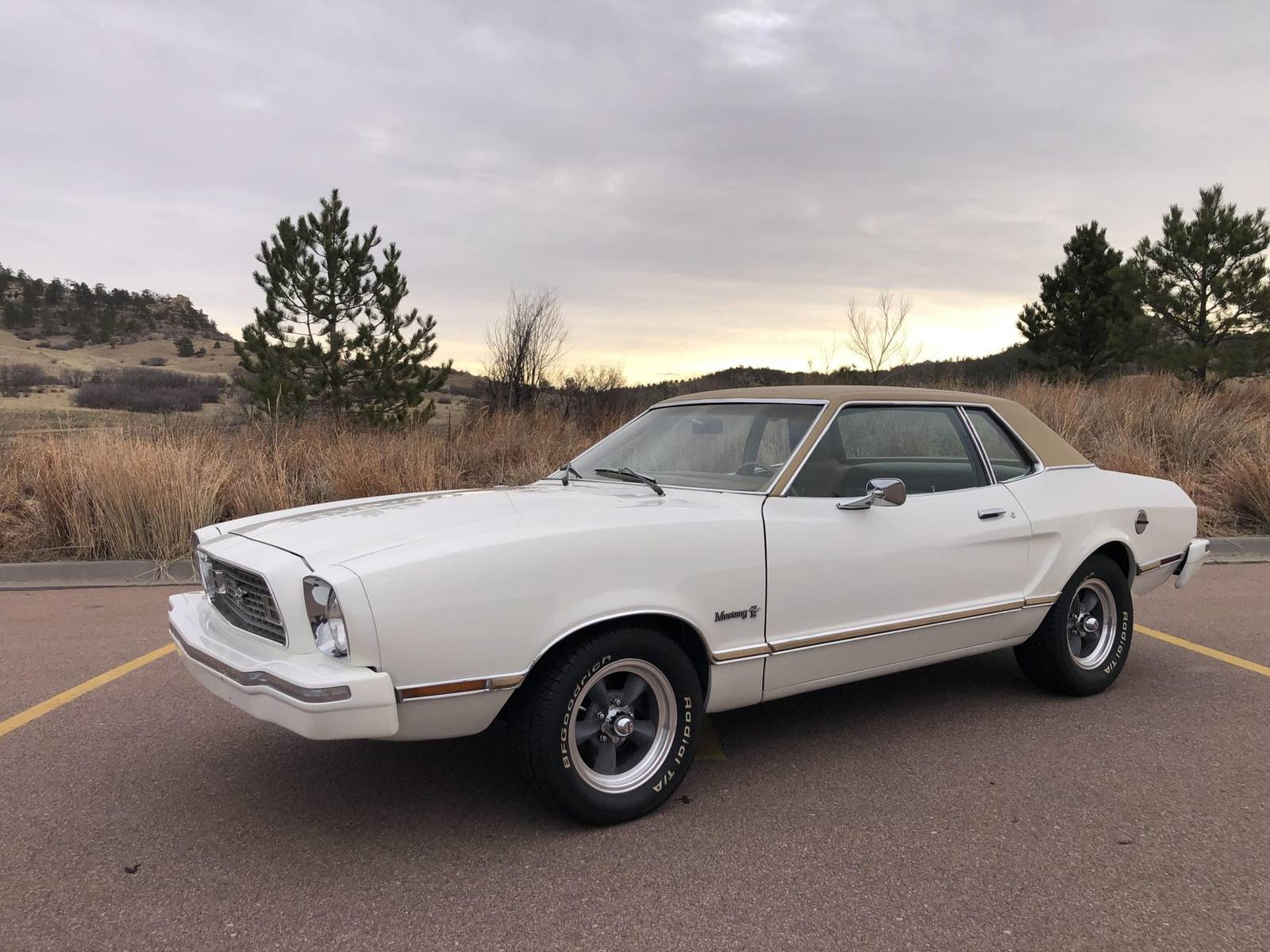 Base (Mustang II)