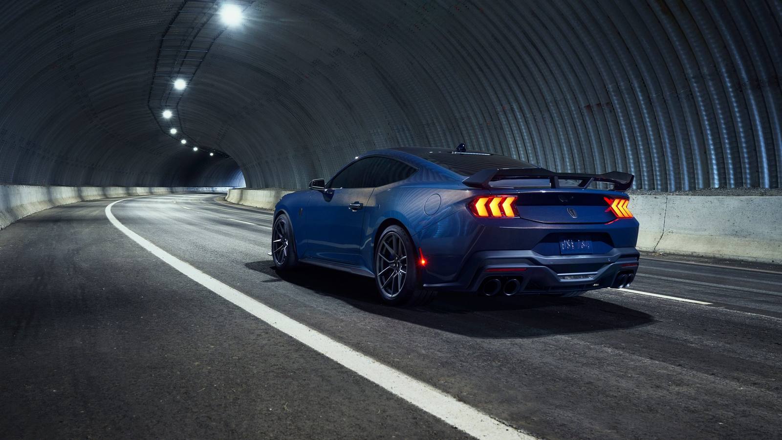V6 (S550)