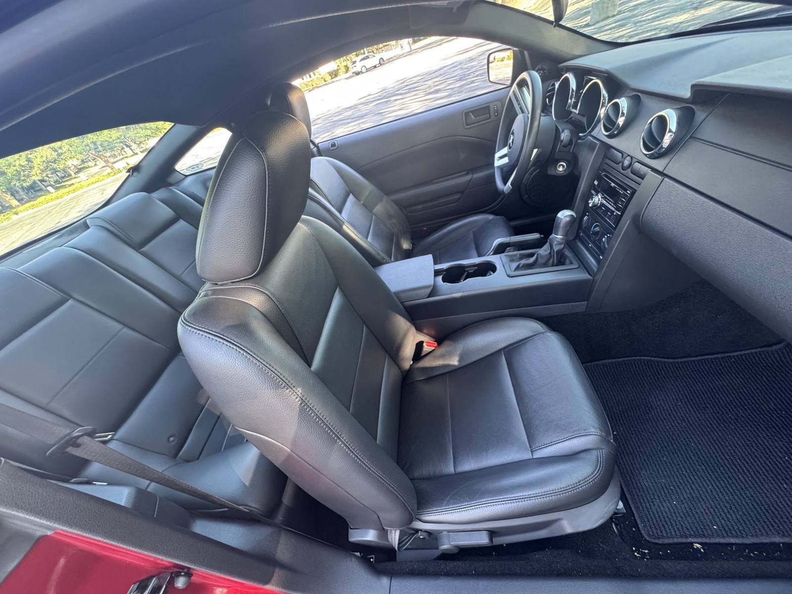 V6 (S197)