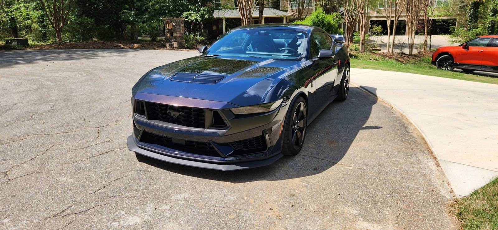 Dark Horse (S650)