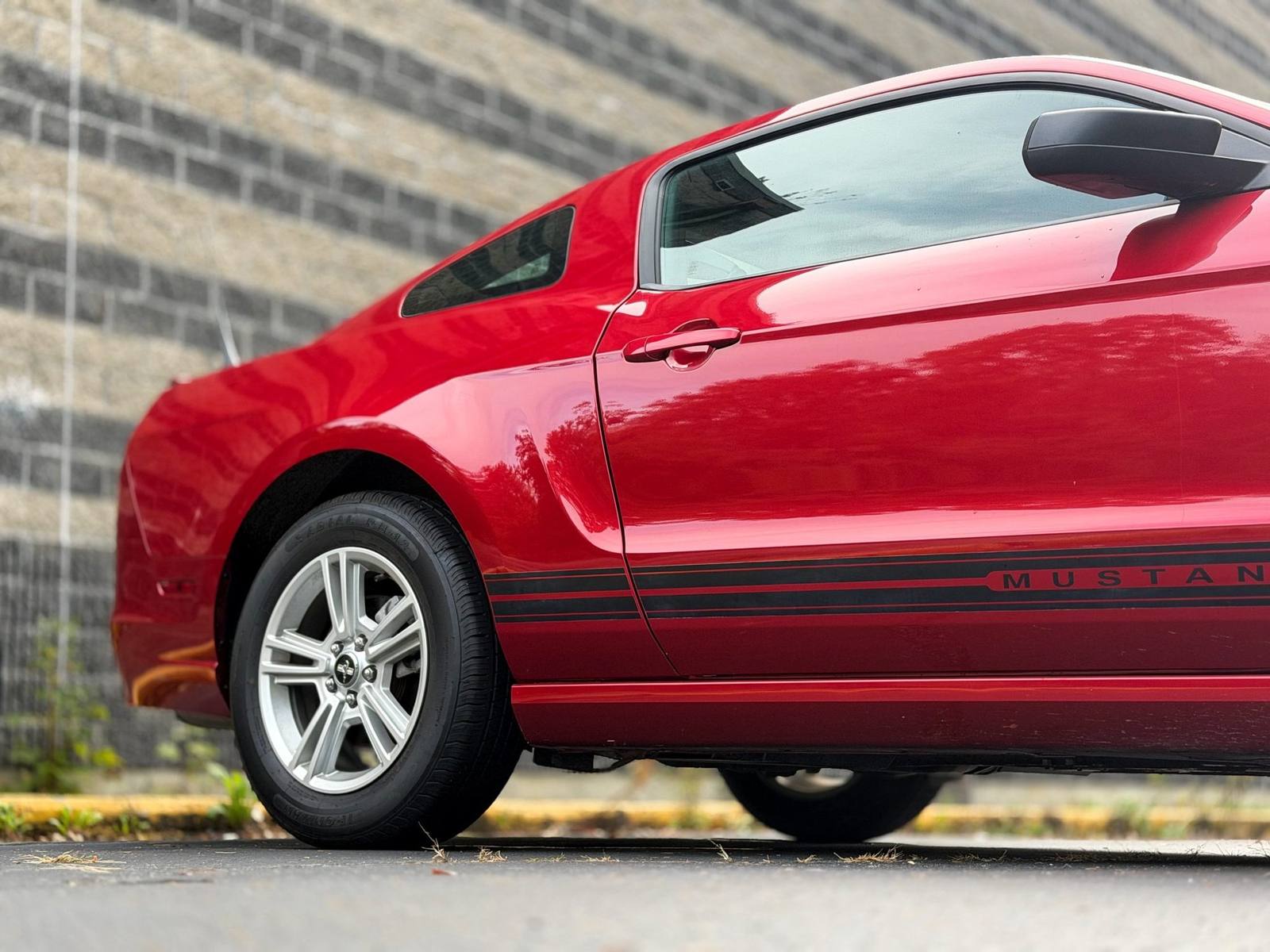 V6 (S197)