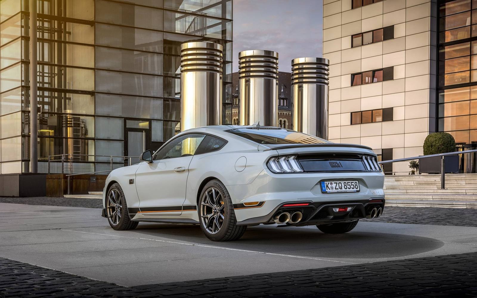 Mach 1 (S550)