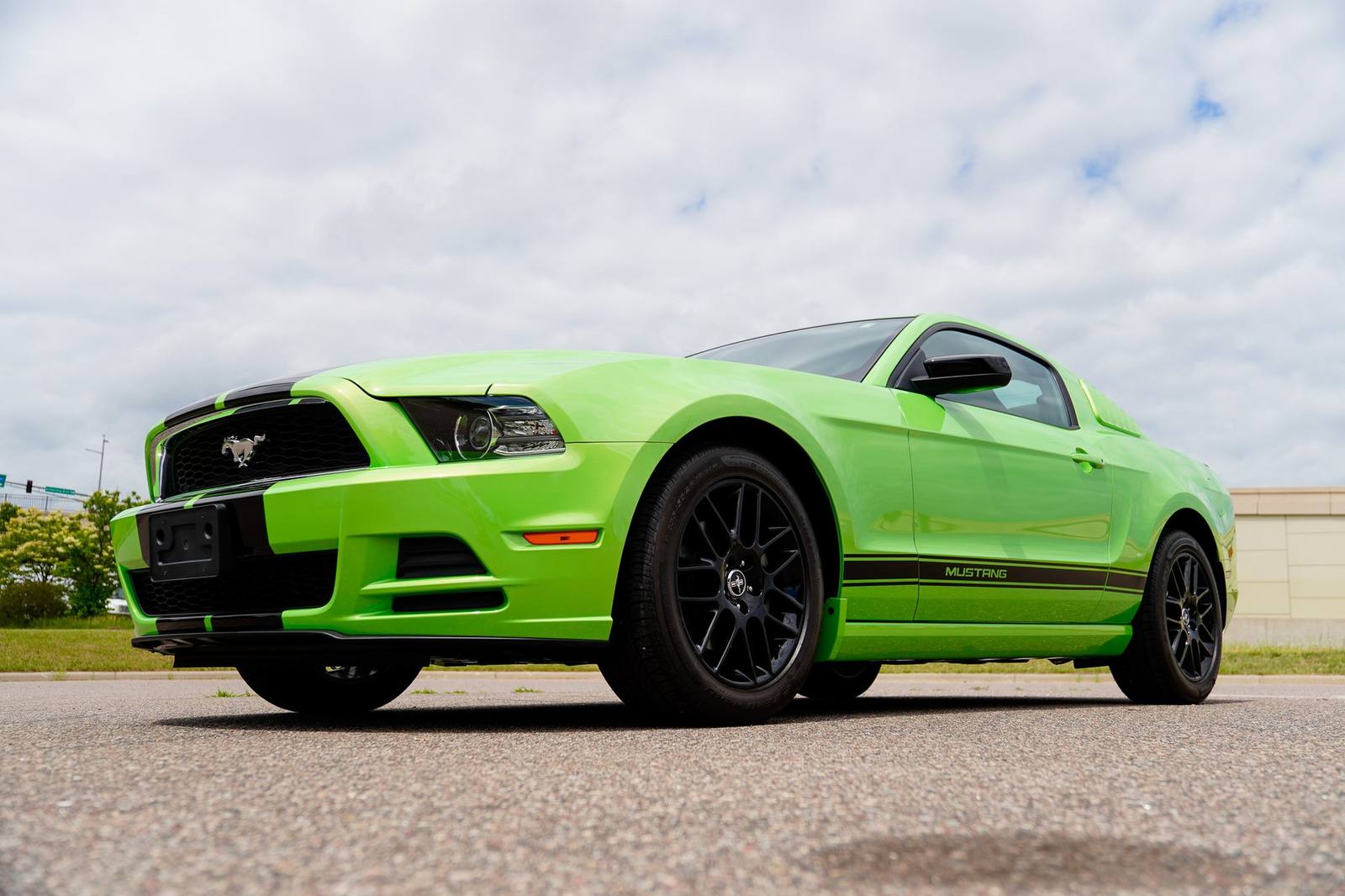 V6 (S197)