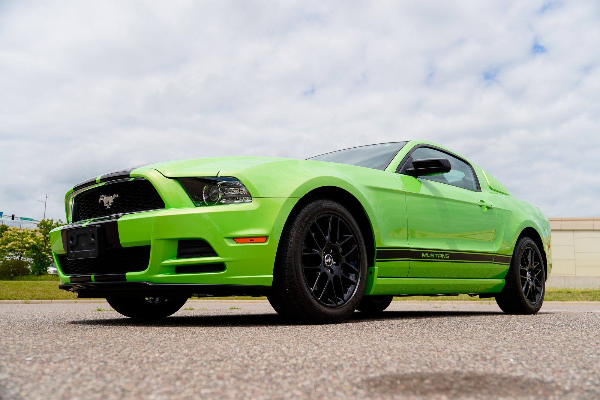 V6 (S197)