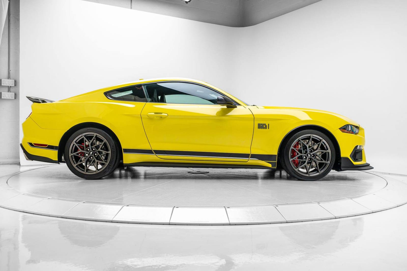Mach 1 (S550)