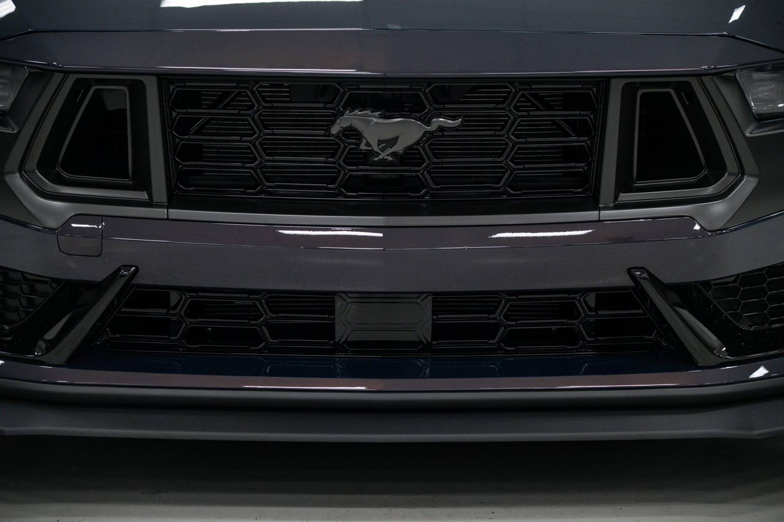 Dark Horse (S650)