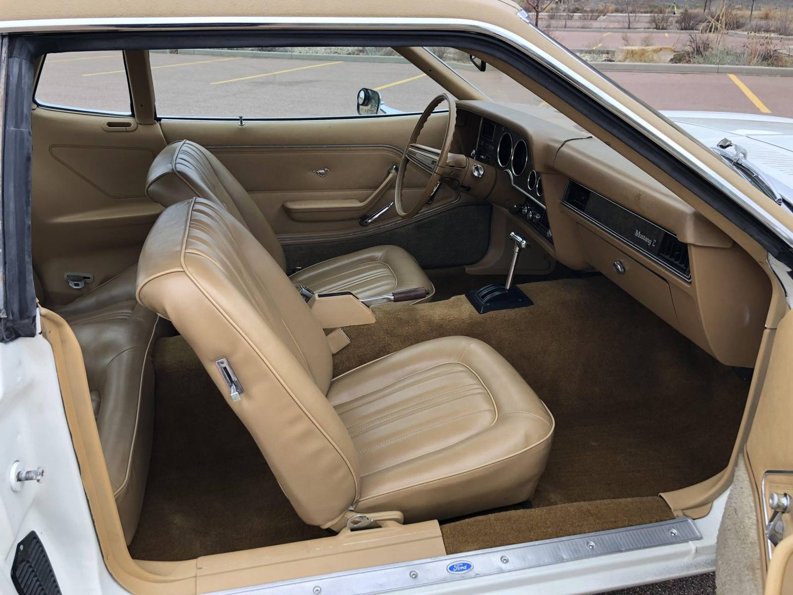 Base (Mustang II)