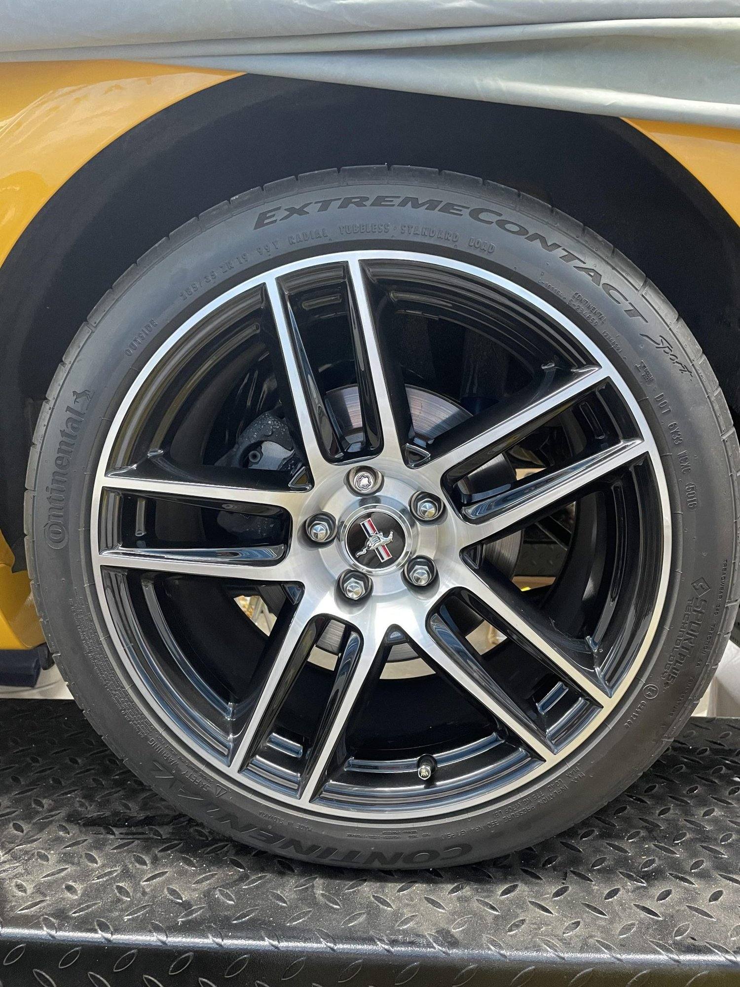 Boss 302 Laguna Seca (S197)