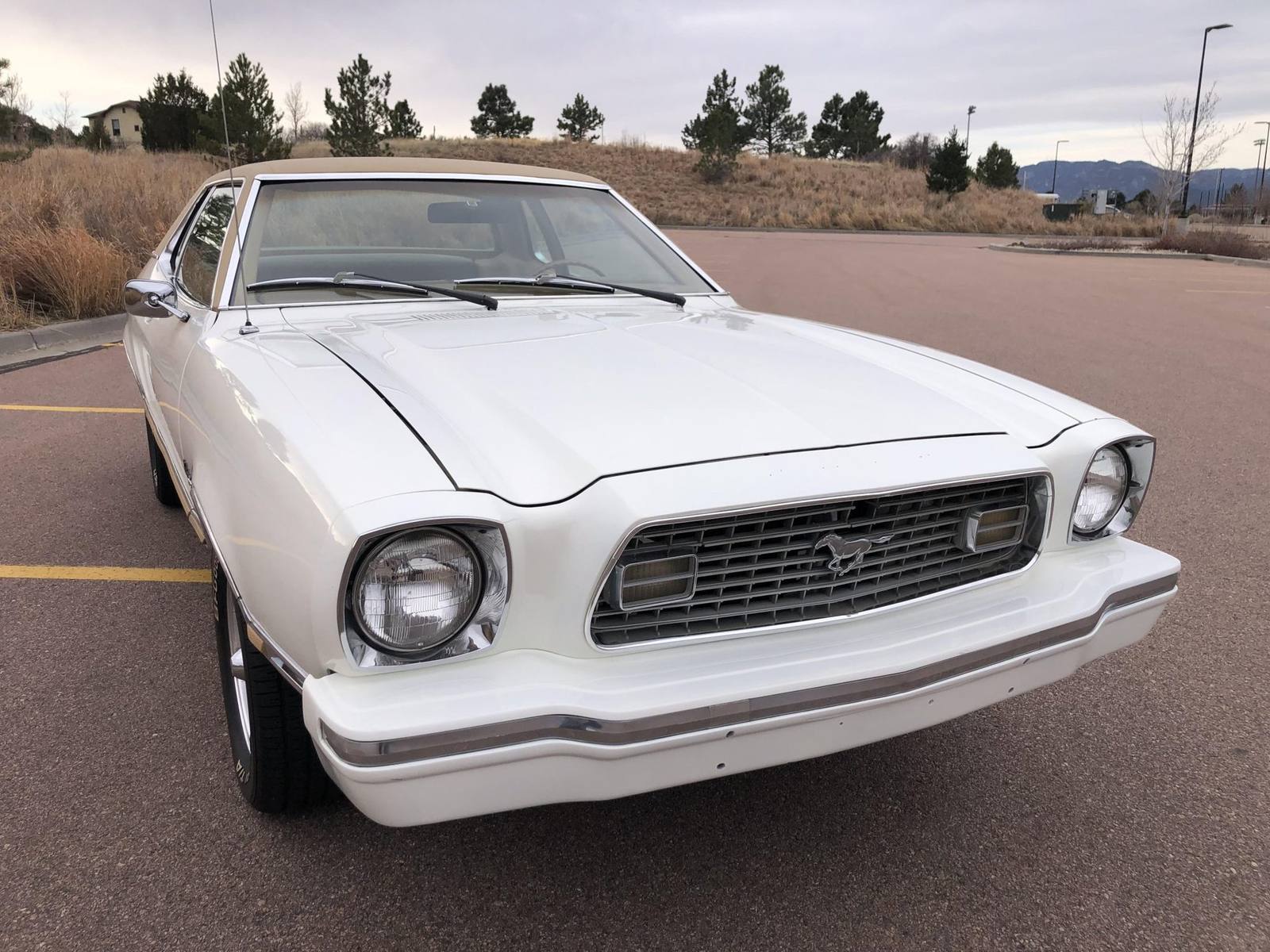 Base (Mustang II)