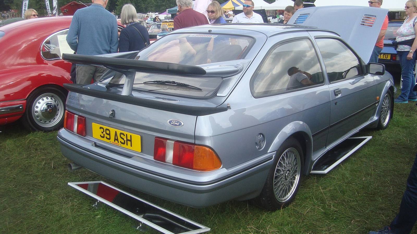 RS500 Cosworth (1987)