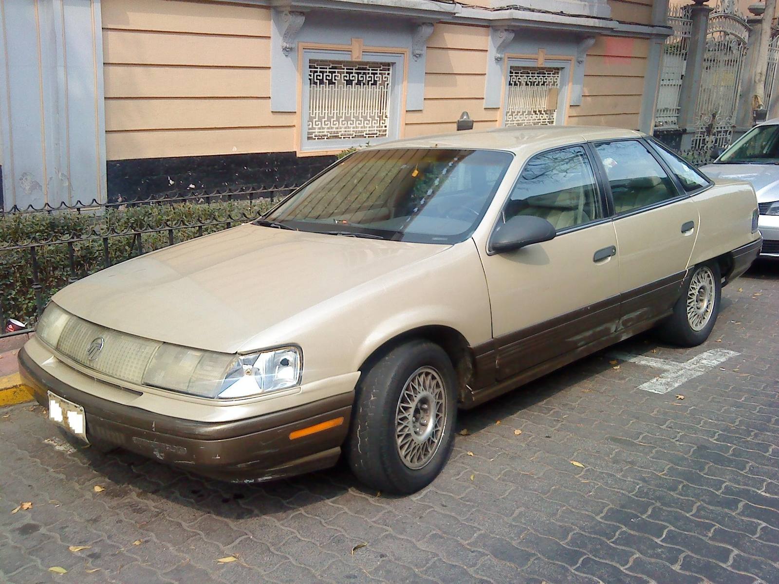Taurus LX (1986)