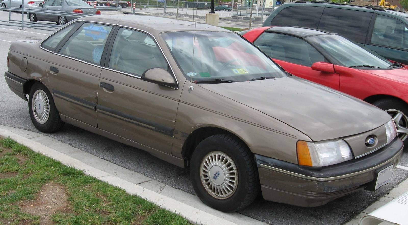 Taurus LX (1986)