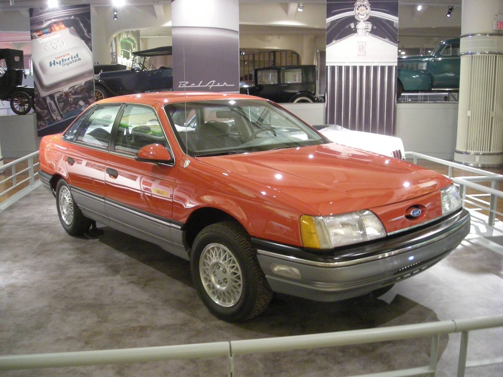 Taurus LX (1986)