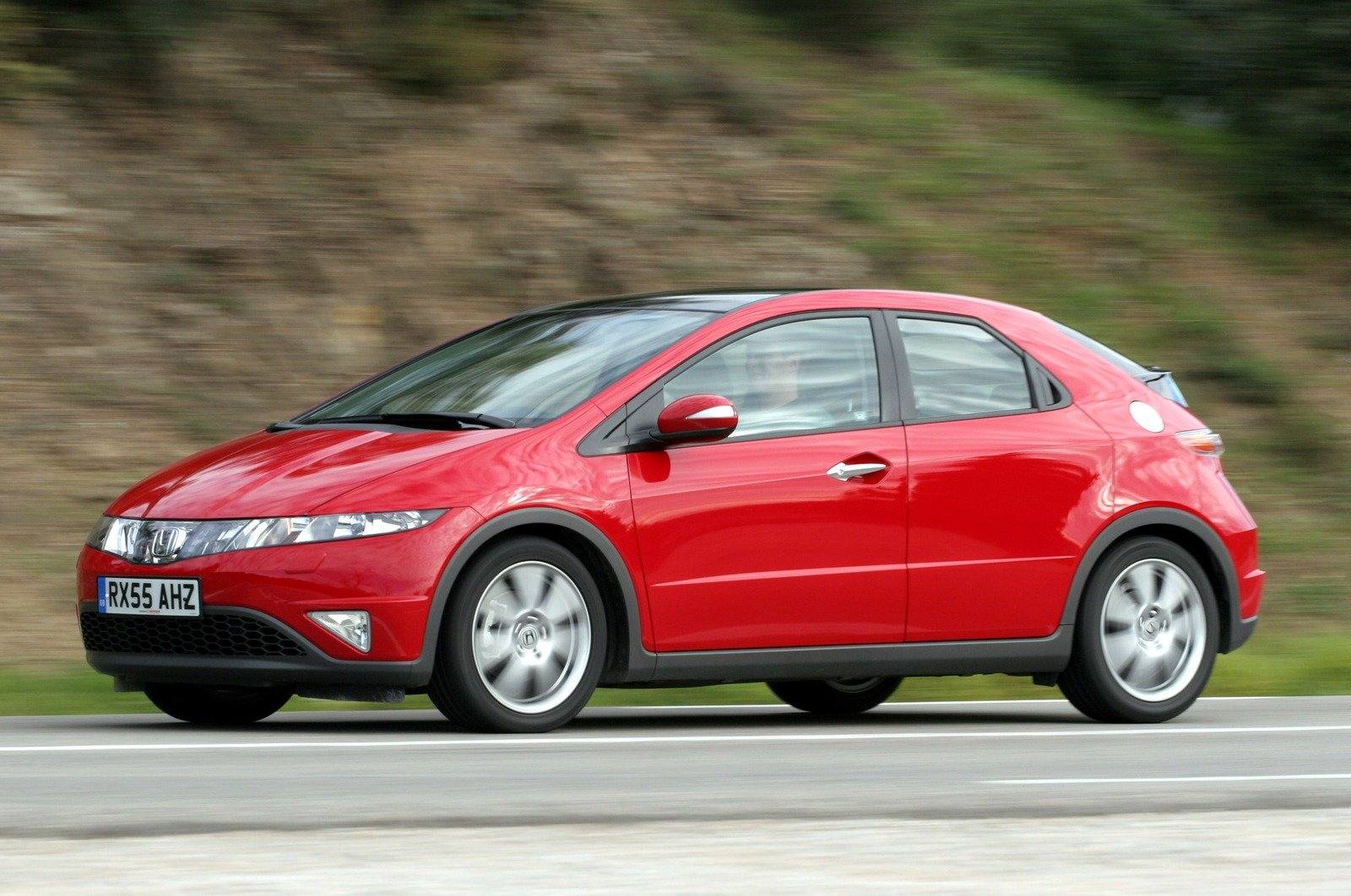 Civic 1.8 i-VTEC Hatchback (EU)